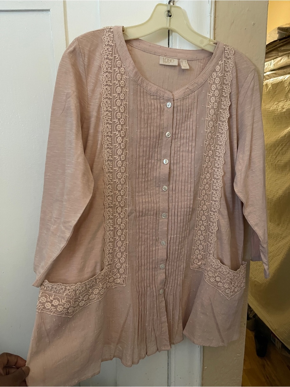 LOGO by Lori Goldstein Blush Pink Lace-Trim Button Front Top (NWOT)